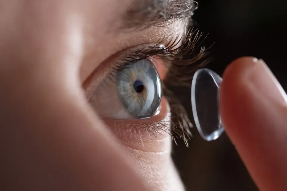 Lentilles de contact à Fondettes